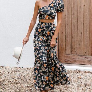 Seven Wonders Floral Set (crop top & maxi skirt)